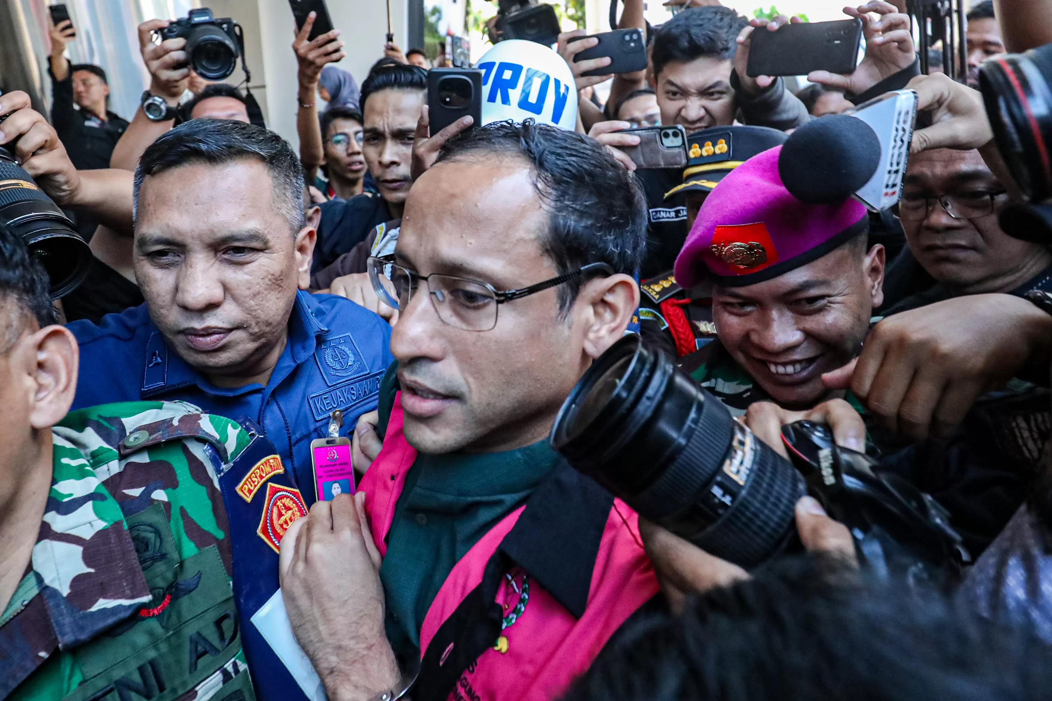 Jelang Sidang Perdana, Nadiem Makarim Dibawa ke Rumah Sakit Karena Harus Dioperasi