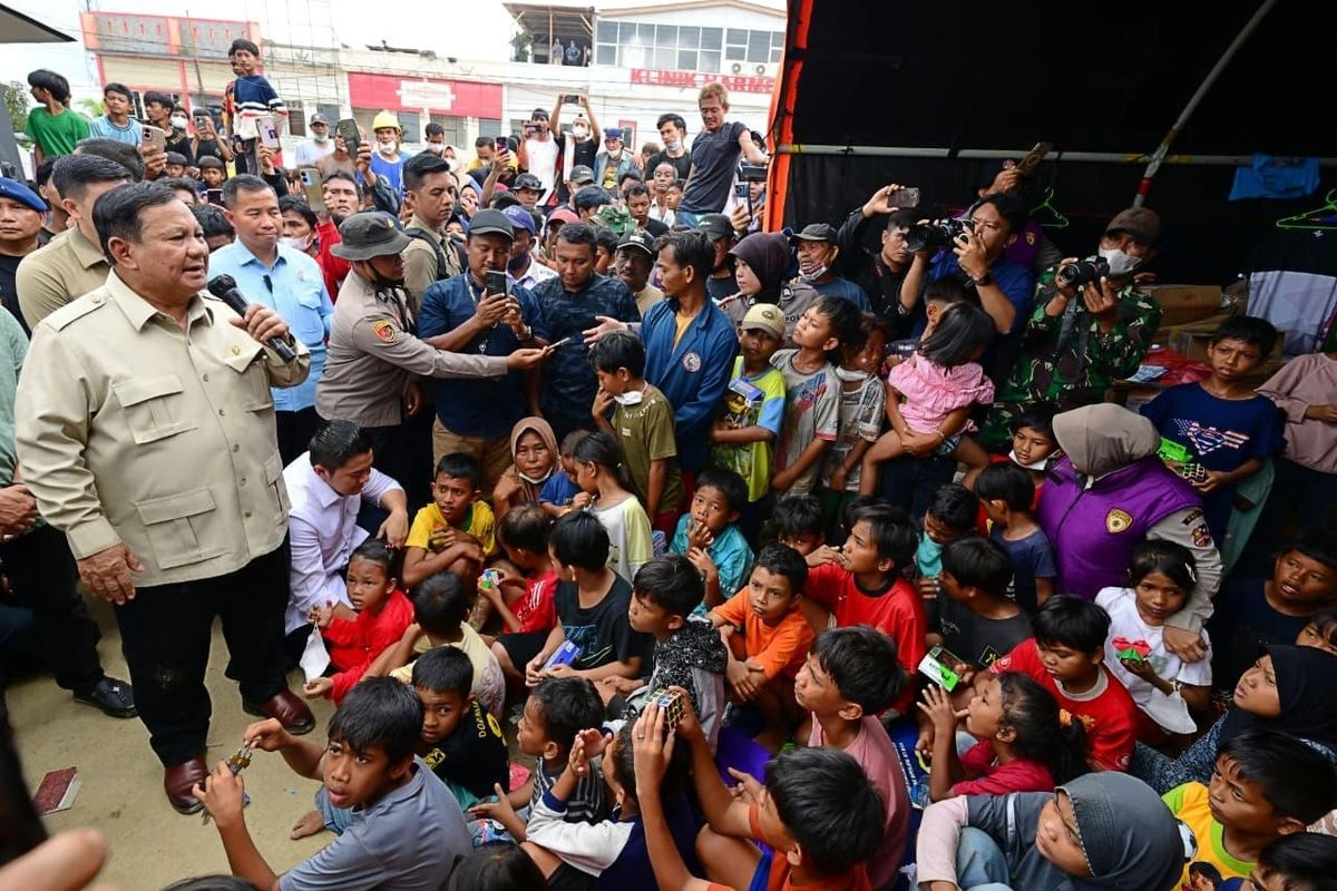 Permintaan Maaf dan Janji Prabowo Saat Temui Pengungsi di Aceh...