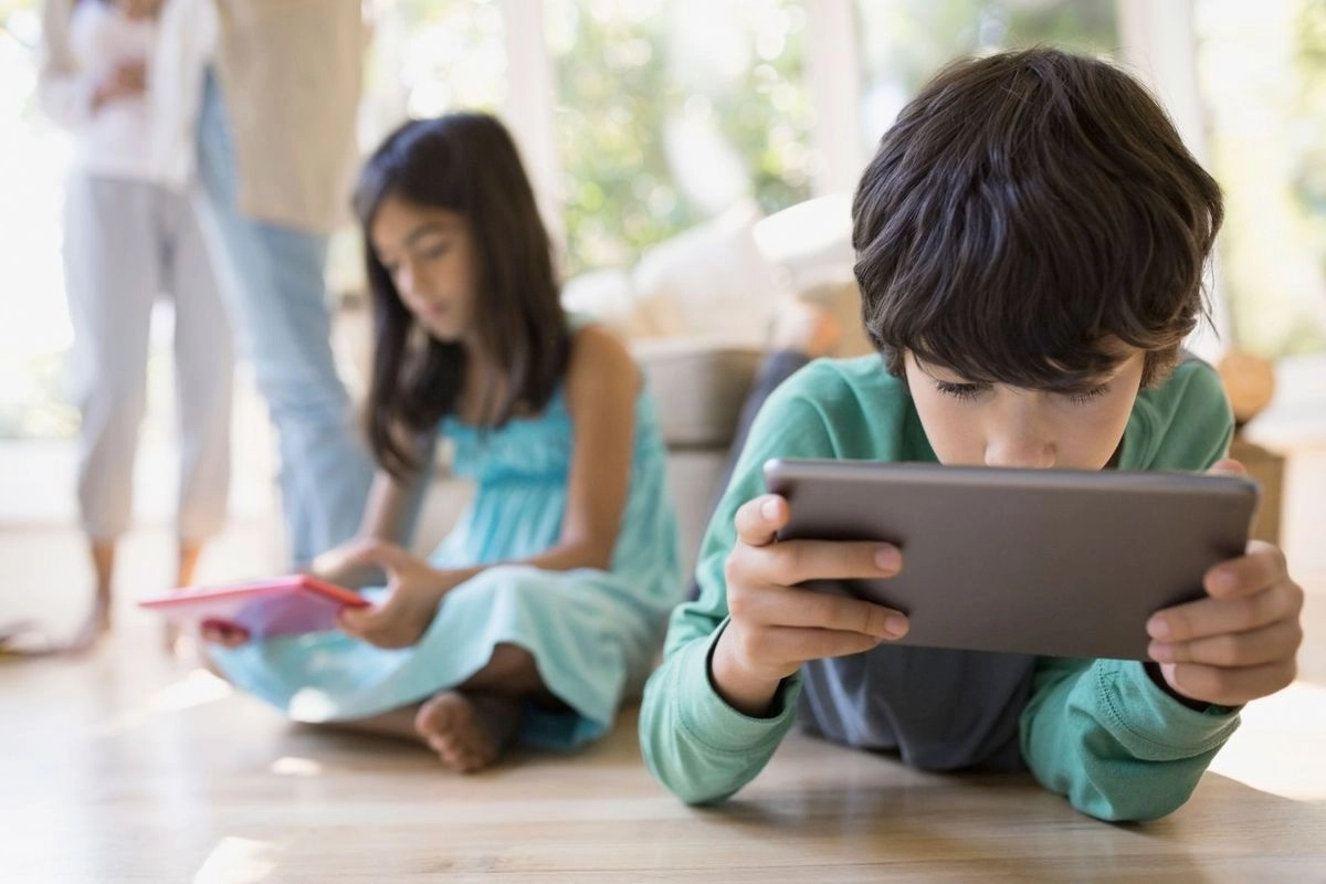 Mengapa Anak di Bawah 16 Tahun Dinilai Belum Siap Bermedia Sosial?