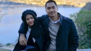 Terpopuler: Profil Istri Mantan Menpora Dito Ariotedjo, Sepatu Mirip On Cloud Versi Murah