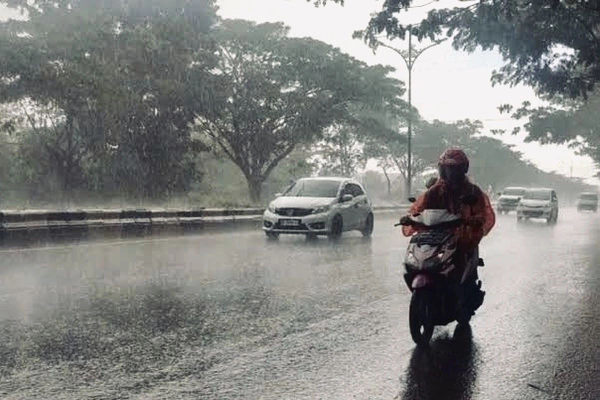 Antisipasi Hujan Ekstrem, BMKG Modifikasi Cuaca di Lampung, Jawa, hingga Bali