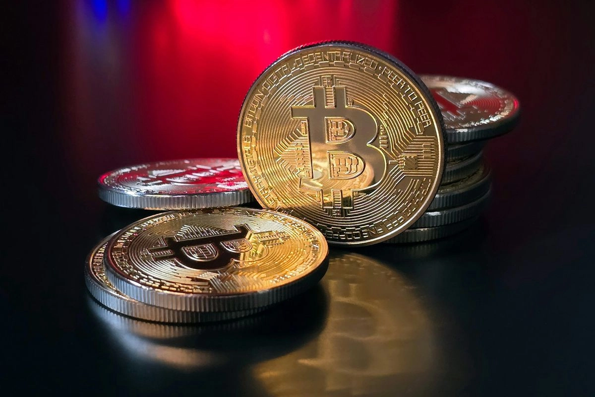 Sentimen Risk-Off Tekan Harga Bitcoin, Ini Sebabnya
