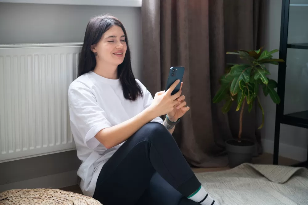 Sering Scroll Media Sosial tapi Tak Pernah Posting? Ada 8 Kepribadian Ini pada Dirimu Kata Psikologi