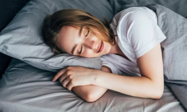 Sulit Tidur di Tengah Malam? Ini 10 Trik Berbasis Sains untuk Menenangkan Pikiran dan Membantu Anda Cepat Terlelap