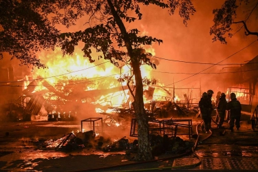 Penagihan Utang, Kekuasaan, dan Krisis Legitimasi Negara