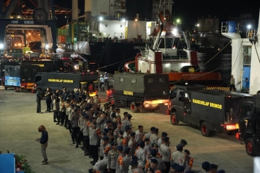 Polri Kirim 237 Personel Tambahan dan Puluhan Kendaraan Bantuan ke Sumatera