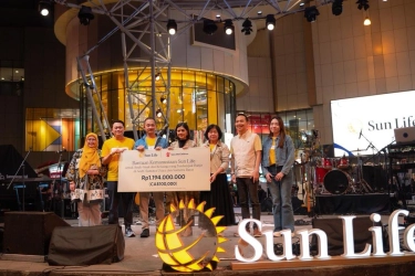 Sun Life Indonesia Salurkan Rp 1,19 Miliar untuk Pemulihan Banjir dan Longsor di Sumatera