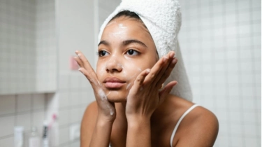Tak Perlu Perawatan Mahal! Ini 9 Rahasia Awet Muda yang Bisa Dilakukan Hari Ini