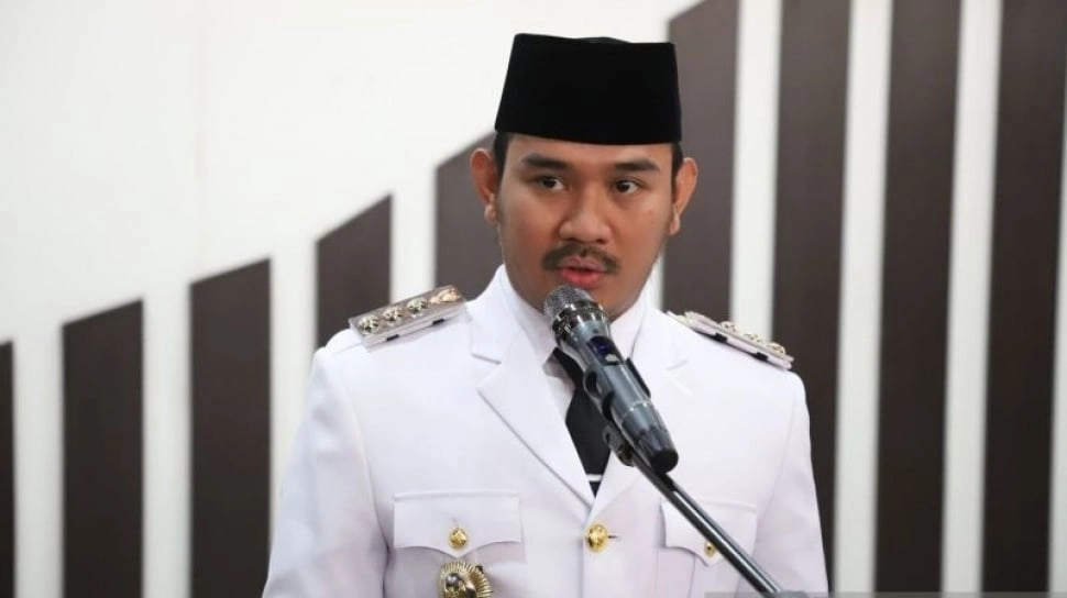 Bupati Bekasi Ade Kuswara Kunang Terjaring OTT KPK, Langsung Dibawa ke Gedung Merah Putih
