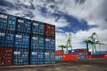 Semester I 2025 Ekspor  Tembus USD 16,9 Miliar, Jatim Pasar Potensial Layanan Logistik