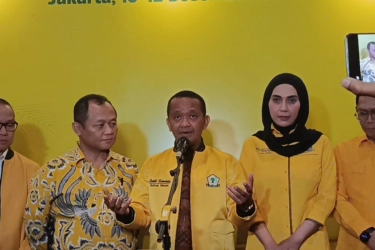 Bahlil Tegaskan Golkar Dukung Prabowo-Gibran, Sindir Ketum Lama Maju-Mundur