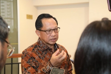 Mendagri: 106.000 Pakaian Baru Disalurkan ke Warga Terdampak Bencana Sumatera