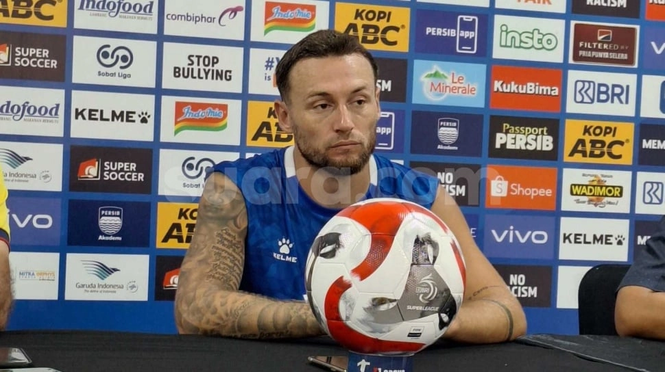 Alarm Bahaya untuk Persib! Marc Klok Terancam Absen Jelang Duel Krusial Kontra Bhayangkara FC