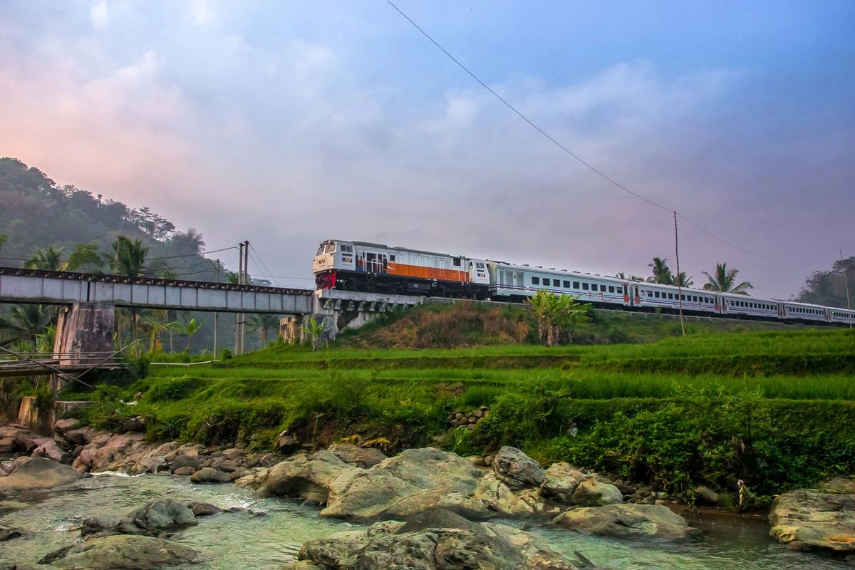 KA Wisata Jaka Lalana Jakarta–Bogor-Sukabumi Cianjur Masih Belum Beroperasi, Ini Alasan KAI