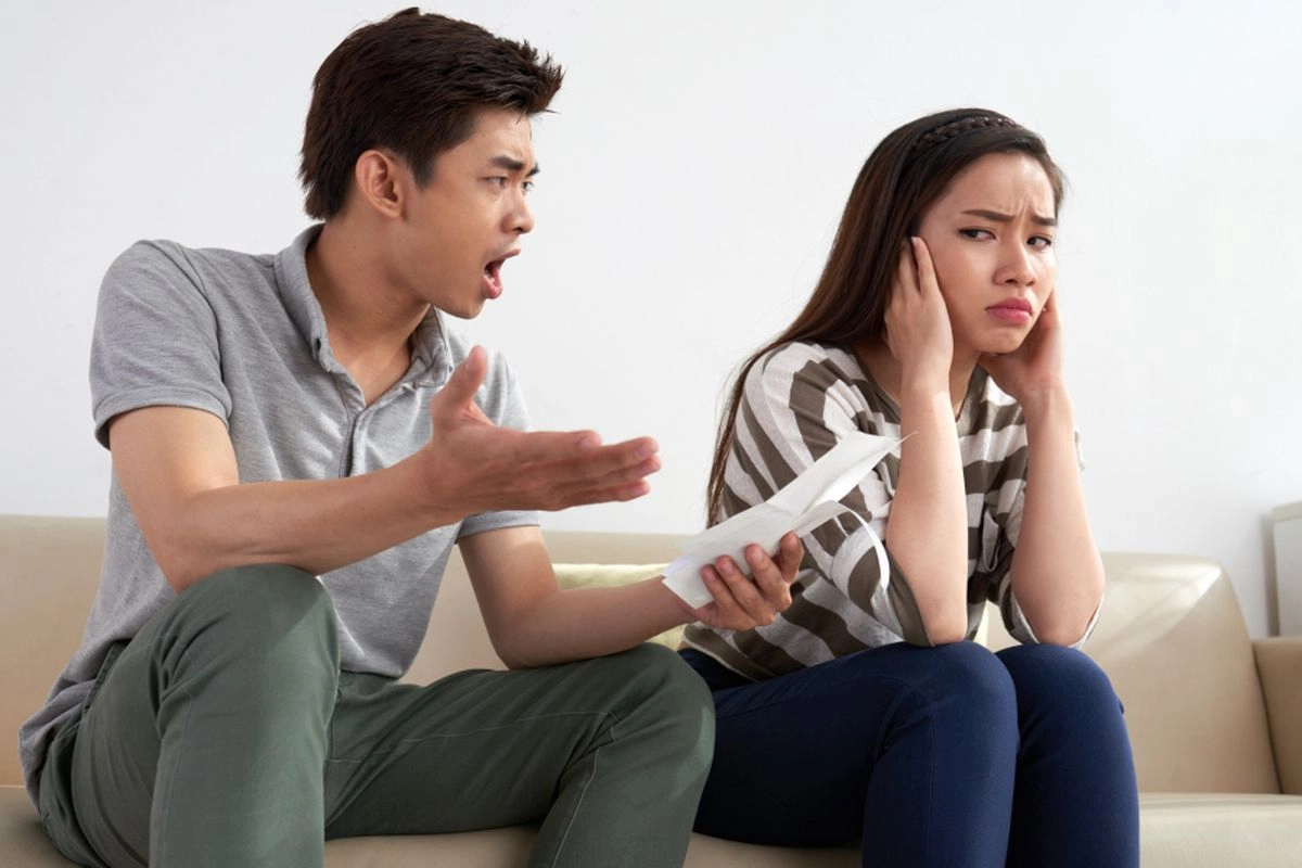 Tak Cuma ke Pacar, Gaslighting Juga Terjadi di Keluarga dan Pertemanan
