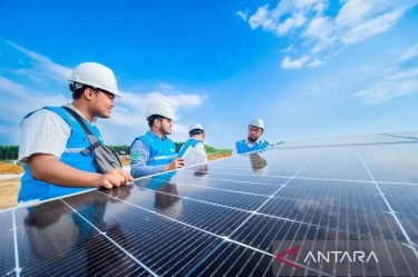 Danantara Masuk Proyek Energi Hijau, Bakal Suntik Dana ke Proyek Pembangkit Listrik EBT PLN