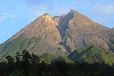 Satu Pendaki Ilegal Gunung Merapi Ditemukan, Satu Lainnya Masih Dicari