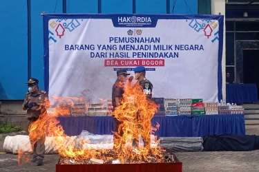 Bea Cukai Perketat Razia, 11 Juta Batang Rokok Ilegal Digagalkan