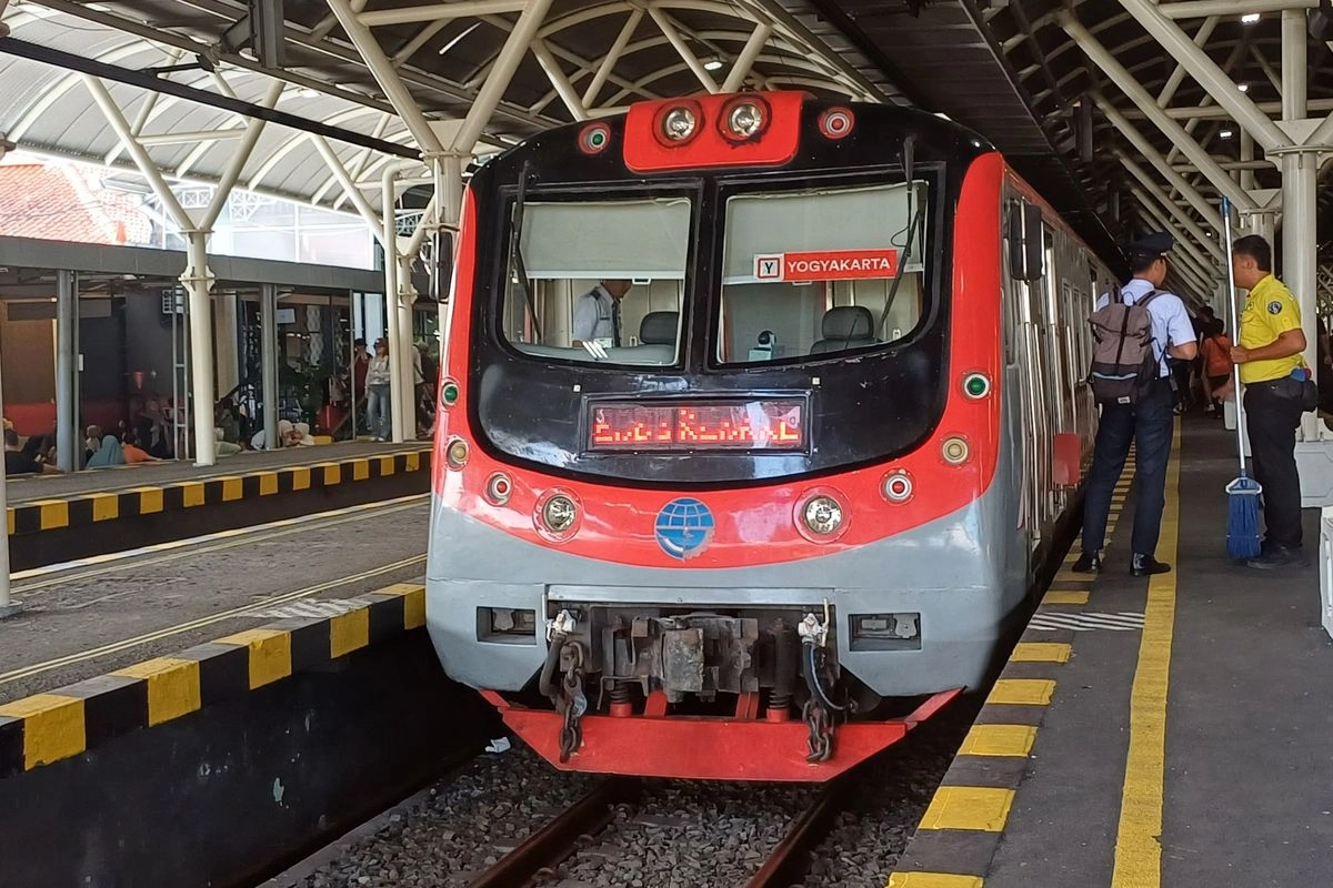 Jadwal KRL Solo - Jogja pada 23, 24, dan 25 Desember 2025