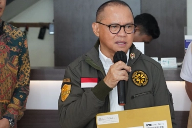 Menteri Mukhtarudin Pastikan Jenazah Pekerja Migran Korban Kebakaran di Hong Kong Dipulangkan Secara Bermartabat