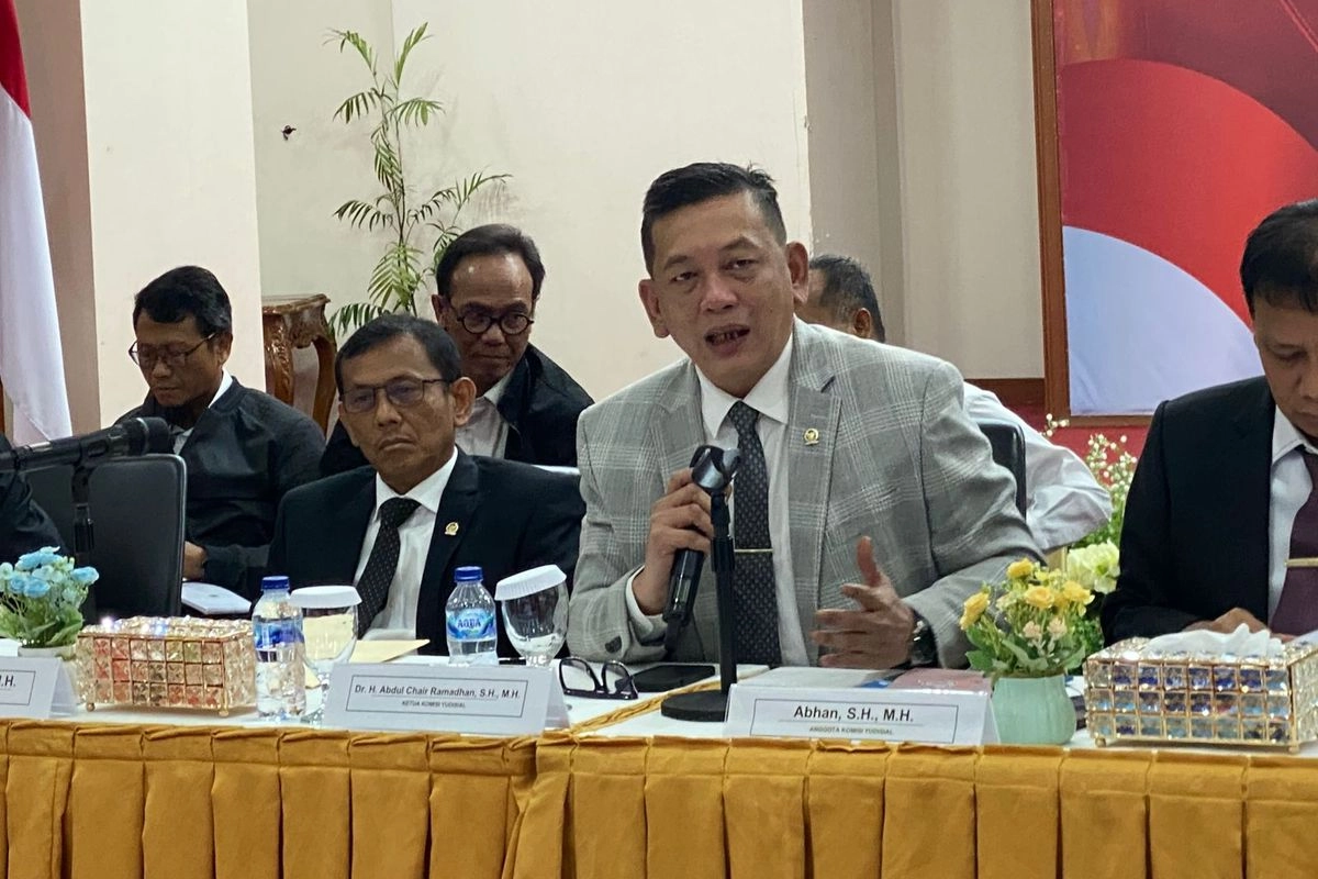 Profil Ketua KY Abdul Chair Ramadhan, Pernah Jadi Saksi Kubu Prabowo-Gibran di MK