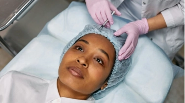 6 Perawatan Wajah Populer di Klinik Kecantikan, Terbaik untuk Kulit Sehat dan Bersinar