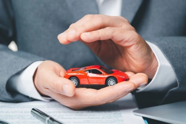 Simas Insurtech Cairkan Klaim Asuransi Mobil Banjir Medan Rp 1,3 Miliar