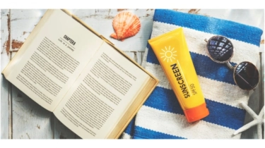 5 Sunscreen SPF 50 yang Tahan Seharian Buat Travelling dan Liburan Outdoor