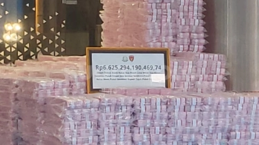 Gunungan Uang Rp6,6 Triliun Dipamerkan di Kejagung, Hasil Denda dan Rampasan Korupsi Kehutanan