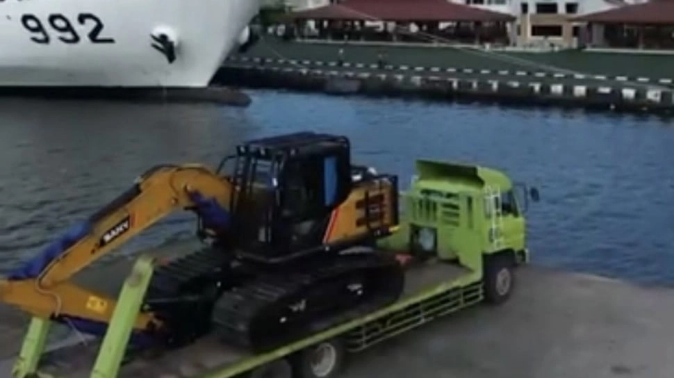 Jhonlin Group Kirim 16 Alat Berat ke Aceh Guna Percepatan Penanganan Banjir