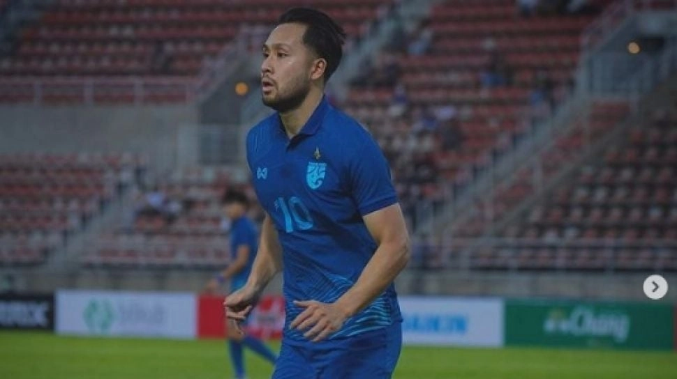 Kisah Striker Thailand: Pulang Abroad dari Liga Jerman Demi Jadi Biksu