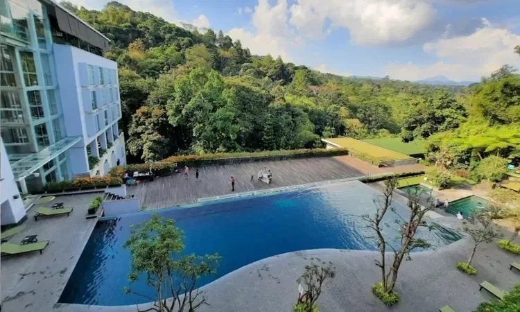 Cari Hotel dengan View Pegunungan? Ini 7 Penginapan Terbaik di Bandung