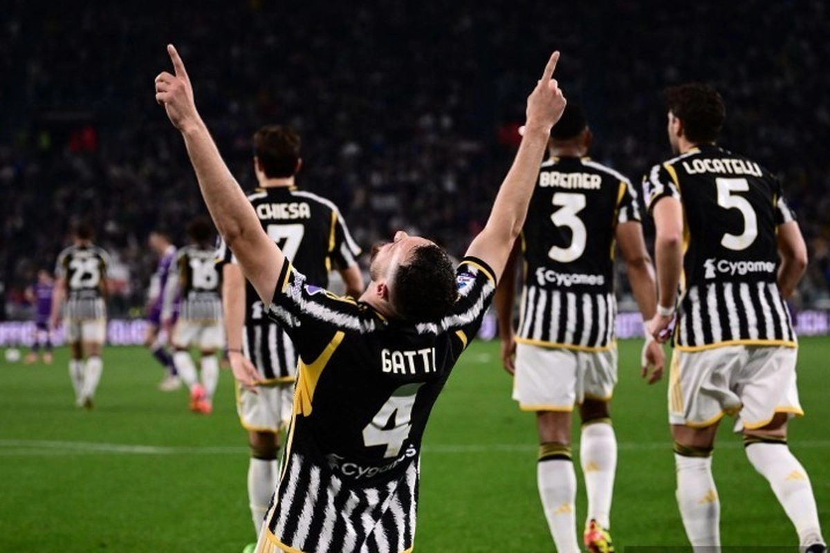 AC Milan Perkuat Lini Belakang, Bek Juventus dan Inter Masuk Radar