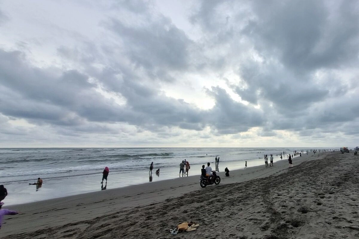 Pantai di DIY Jadi Favorit Saat Nataru, Wisatawan Waspada Rip Current!