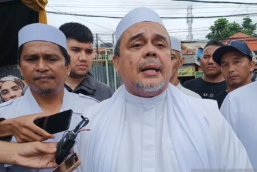 Habib Rizieq Shihab Sindir Pemerintah Malu Terima Bantuan Asing, Tapi Ngutang Triliunan Nggak Malu!