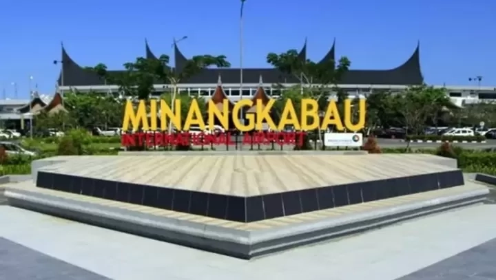 Pilihan Jadwal Pesawat yang Banyak Dicari Hari Ini untuk Terbang dari Jakarta ke Padang