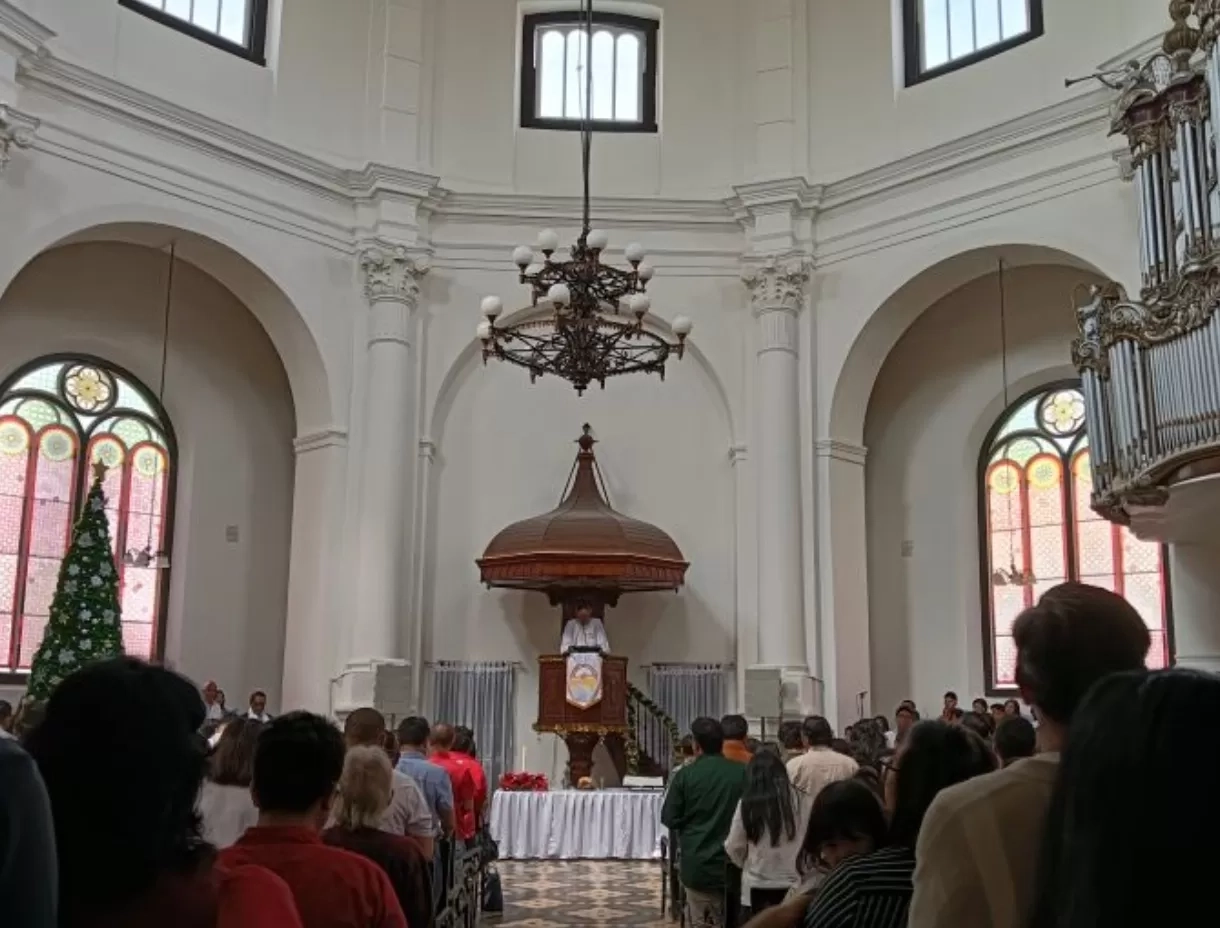 Ratusan Jemaat Rayakan Natal di Gereja Blenduk Semarang usai Direvitalisasi