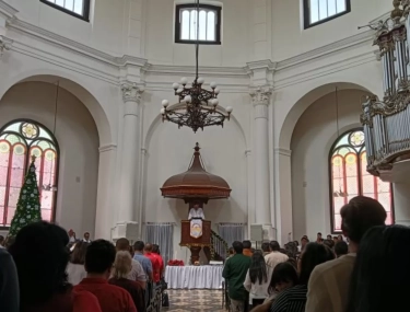 Ratusan Jemaat Rayakan Natal di Gereja Blenduk Semarang usai Direvitalisasi