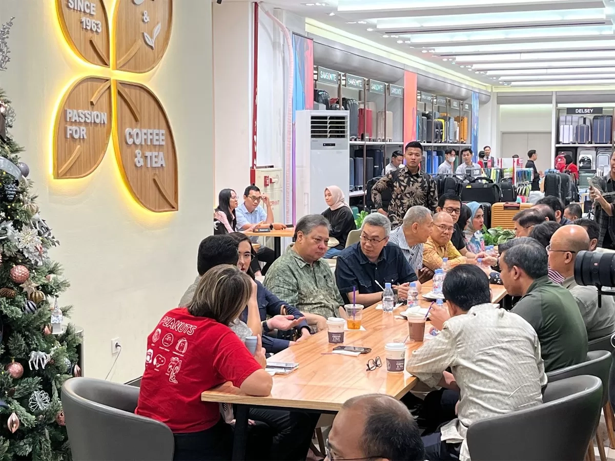 Sejumlah Menteri Prabowo Sambangi  Mal Pondok Indah I Jakarta Selatan, Ada Apa?