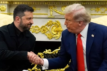 Zelenskyy Temui Trump di Florida Korut Makin Rapat dengan Rusia