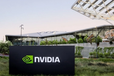 Musuh Jadi Mitra, Nvidia Jajaki Kerja Sama dengan Pesaing 