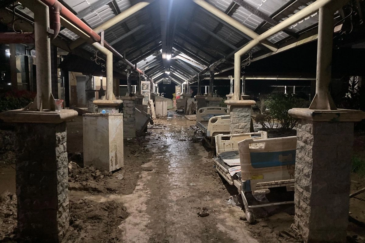 Dokter Relawan ILUNI FKUI Dampingi RSUD Aceh Tamiang hingga Siap Beroperasi Mandiri