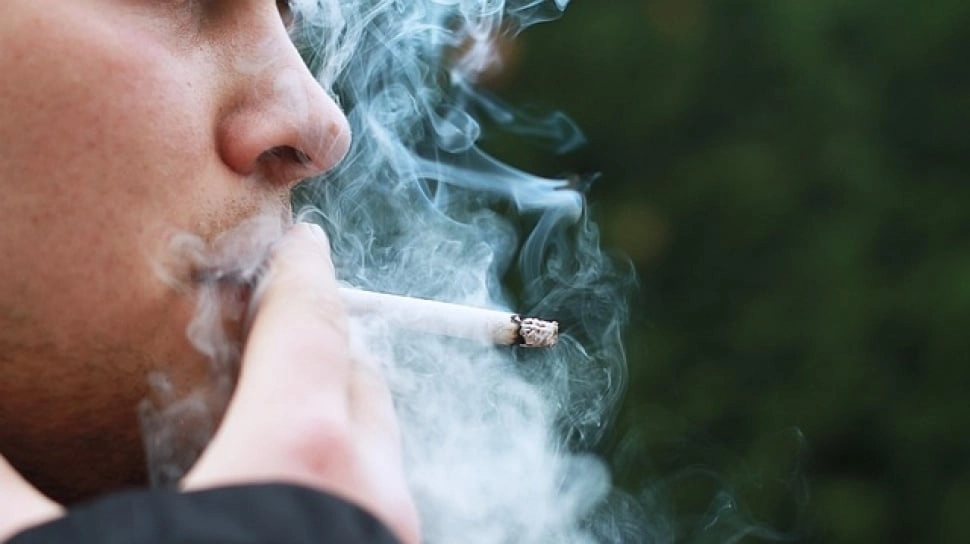 4 Pilihan Mouth Spray untuk Perokok, Murah dan Ampuh Hilangkan Bau Rokok