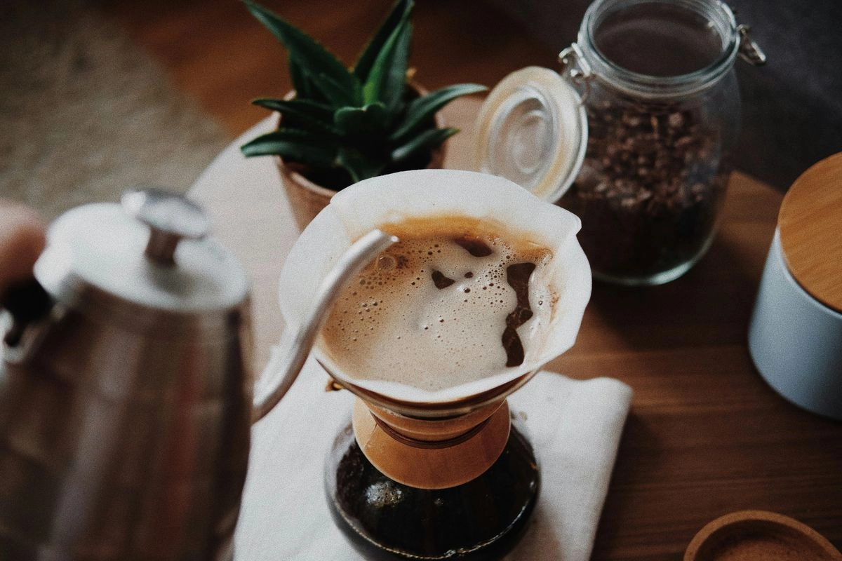 Kebiasaan Minum Kopi Tiap Hari, Apa Saja Efeknya bagi Tubuh?