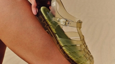 5 Sandal Jelly Lokal Mirip Brand Melissa, Anti Jepret Harga Lebih Terjangkau