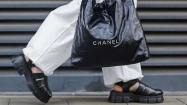 5 Sandal Jelly Lokal Terbaik Bikin Melissa Minder, Kualitas Juara Tak Perlu Diragukan!