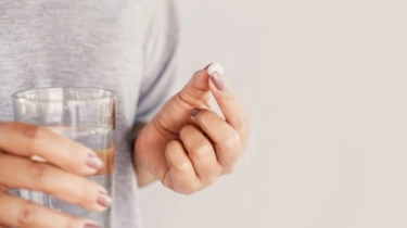 Bye Aslam! 7 Vitamin Daya Tahan Tubuh Dewasa di Apotek, Aman untuk Lambung