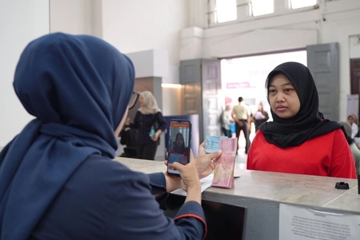 Cara Cek Nama Penerima BLT Kesra Rp 900 Ribu 2025, Cek Status di cekbansos.kemensos.go.id