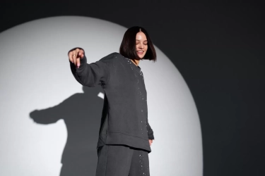 9 Kombinasi Warna Outfit yang Bikin terlihat Elegan dan Mahal Tahun 2026