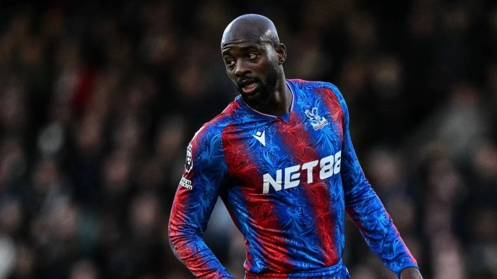 Manchester United Diam-diam Pantau Striker Crystal Palace